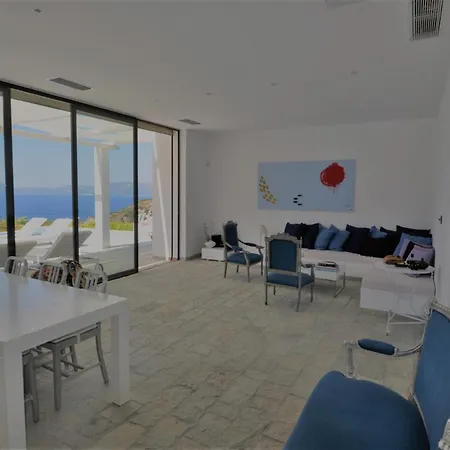 ヴィラ Luxueuse Avec Splendide Vue Et Piscine Vasilikí