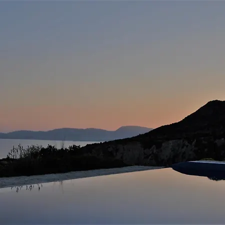 Luxueuse Avec Splendide Vue Et Piscine ヴィラ *