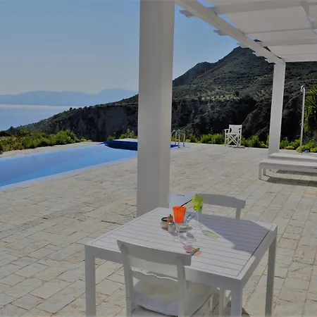 Luxueuse Avec Splendide Vue Et Piscine *