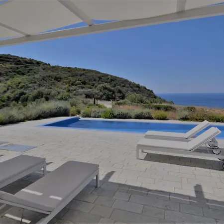 Luxueuse Avec Splendide Vue Et Piscine * Vasilikí