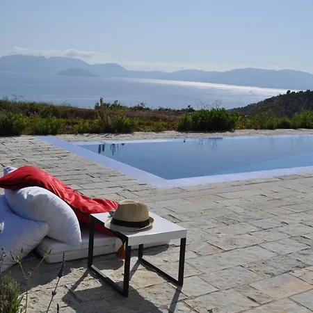 Luxueuse Avec Splendide Vue Et Piscine