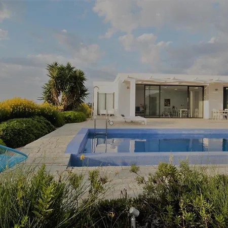 Luxueuse Avec Splendide Vue Et Piscine
