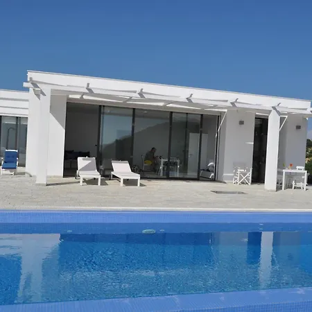 Βίλα Luxueuse Avec Splendide Vue Et Piscine Ανω Βασιλικος