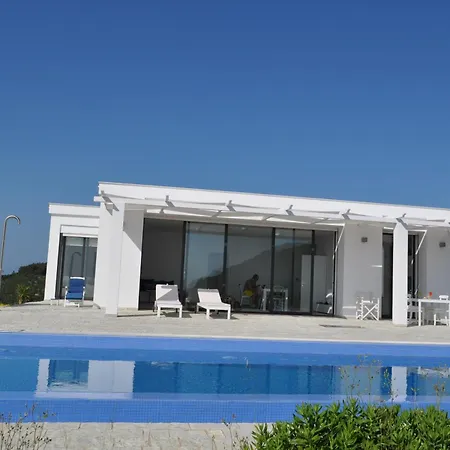 Luxueuse Avec Splendide Vue Et Piscine Ανω Βασιλικος